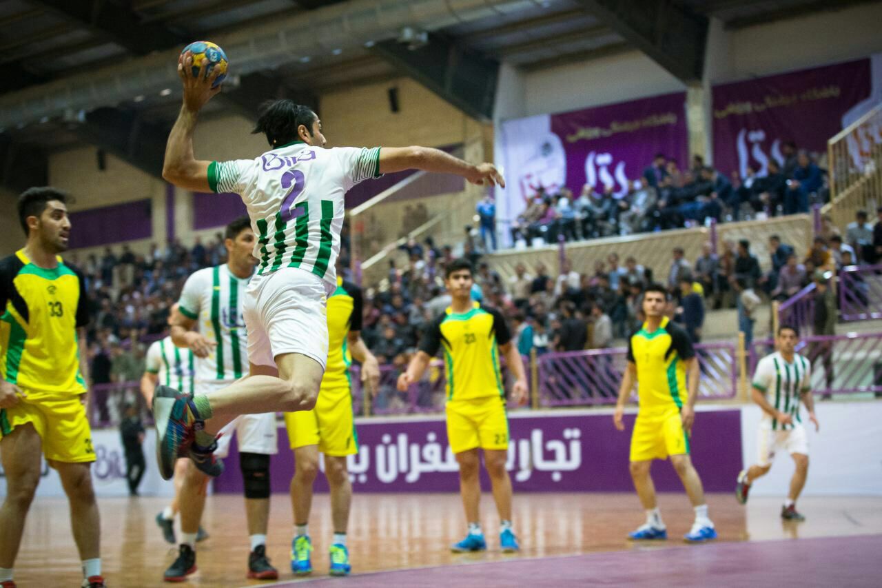 دیدارهای معوقه لیگ برتر هندبال برگزار شد