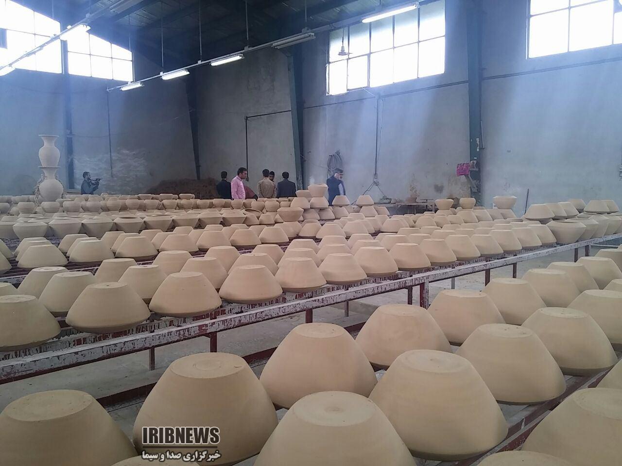 گل های هلندی در گلدان های گیلانی