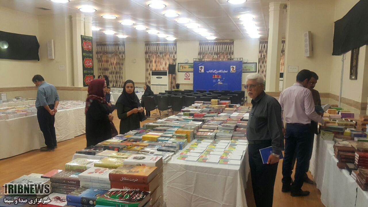 نمایشگاهی برای یار مهربان در آبادان