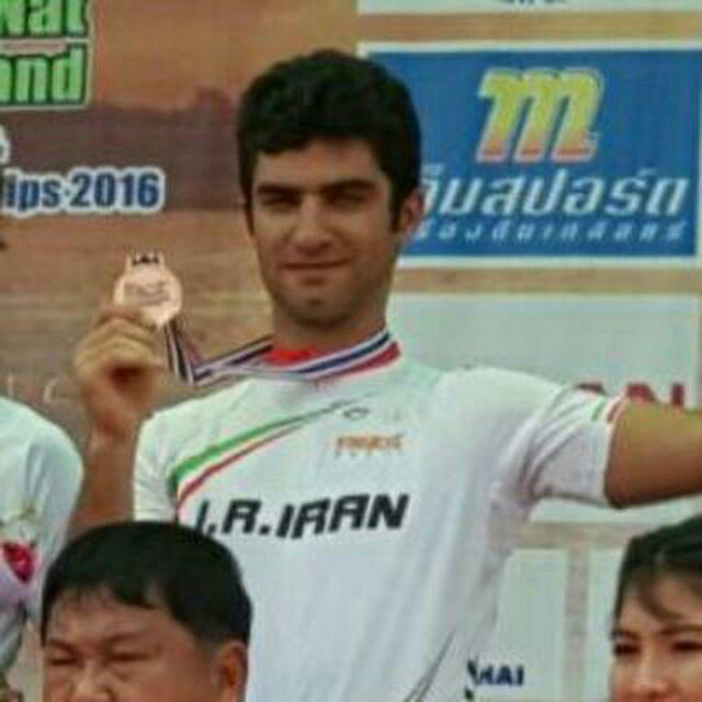 دوچرخه سواران کراس کانتری سوار فارس در قله آسیا