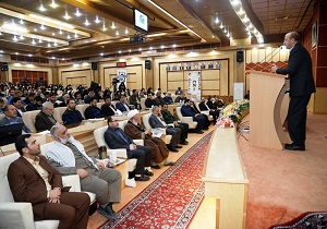 رسانهها باید به تهاجم فرهنگی دشمن پاسخ دهند رسانهها باید به تهاجم فرهنگی دشمن پاسخ دهند