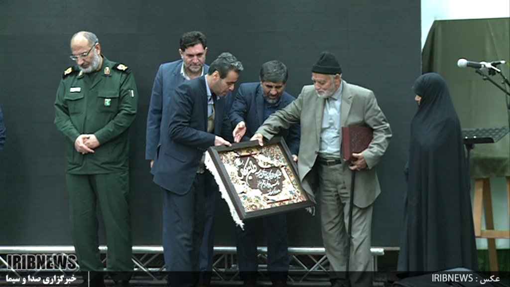 یکصد و پنجاه برنامه فرهنگی با موضوع شهید و شهادت در کرمان یکصد و پنجاه برنامه فرهنگی با موضوع شهید و شهادت در کرمان