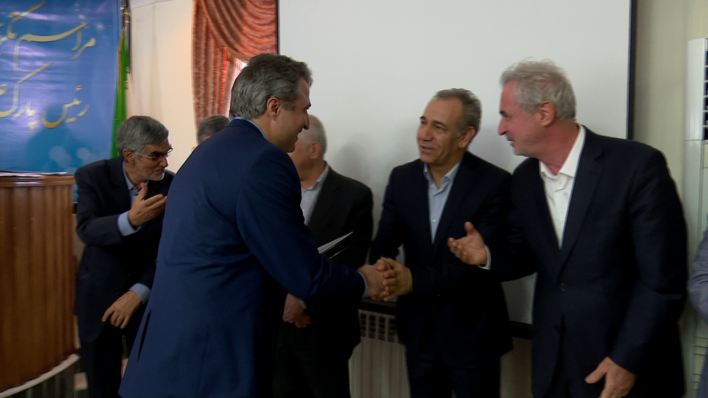 توسعه کشور در گرو اقتصاد دانش بنیان توسعه کشور در گرو اقتصاد دانش بنیان