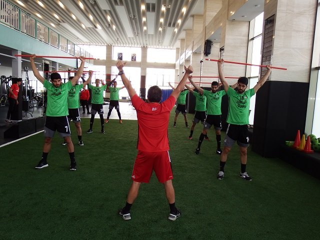 آغاز اردوی تیم ملی با تمرین در پک