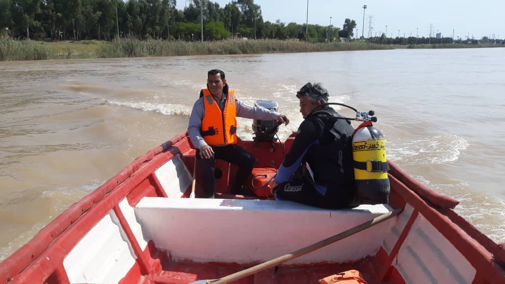 نجات سه  نفر در رودخانه کارون در اهواز