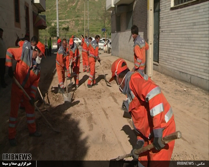 تلاش برای زدودن ردپای سیل از چهره شیراز