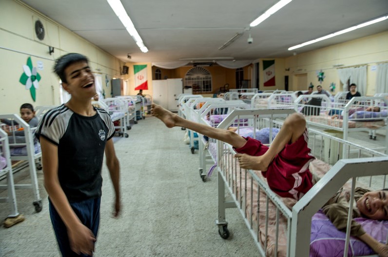 از كودكی تا بزرگسالی در آسایشگاه