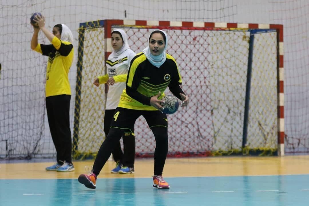 در هفته یازدهم پانزدهمین دوره لیگ برتر هندبال