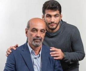 قهرمان جهان و المپیک: به ویروس کرونا مبتلا نشدم