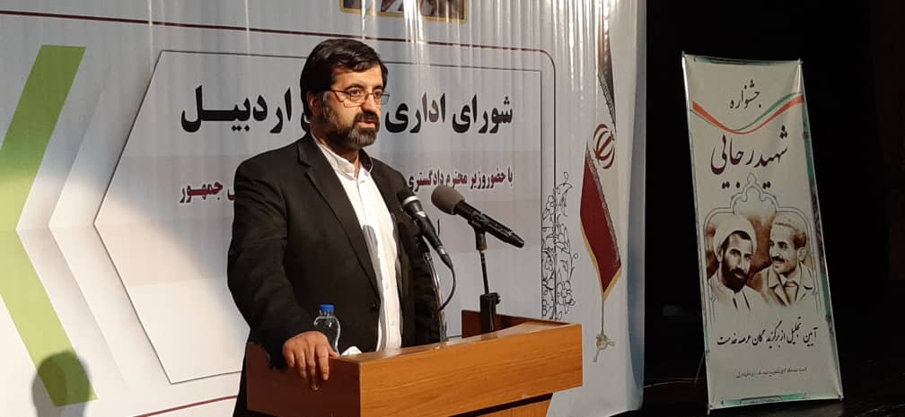 آغاز عملیات ریل گذاری راه آهن اردبیل  