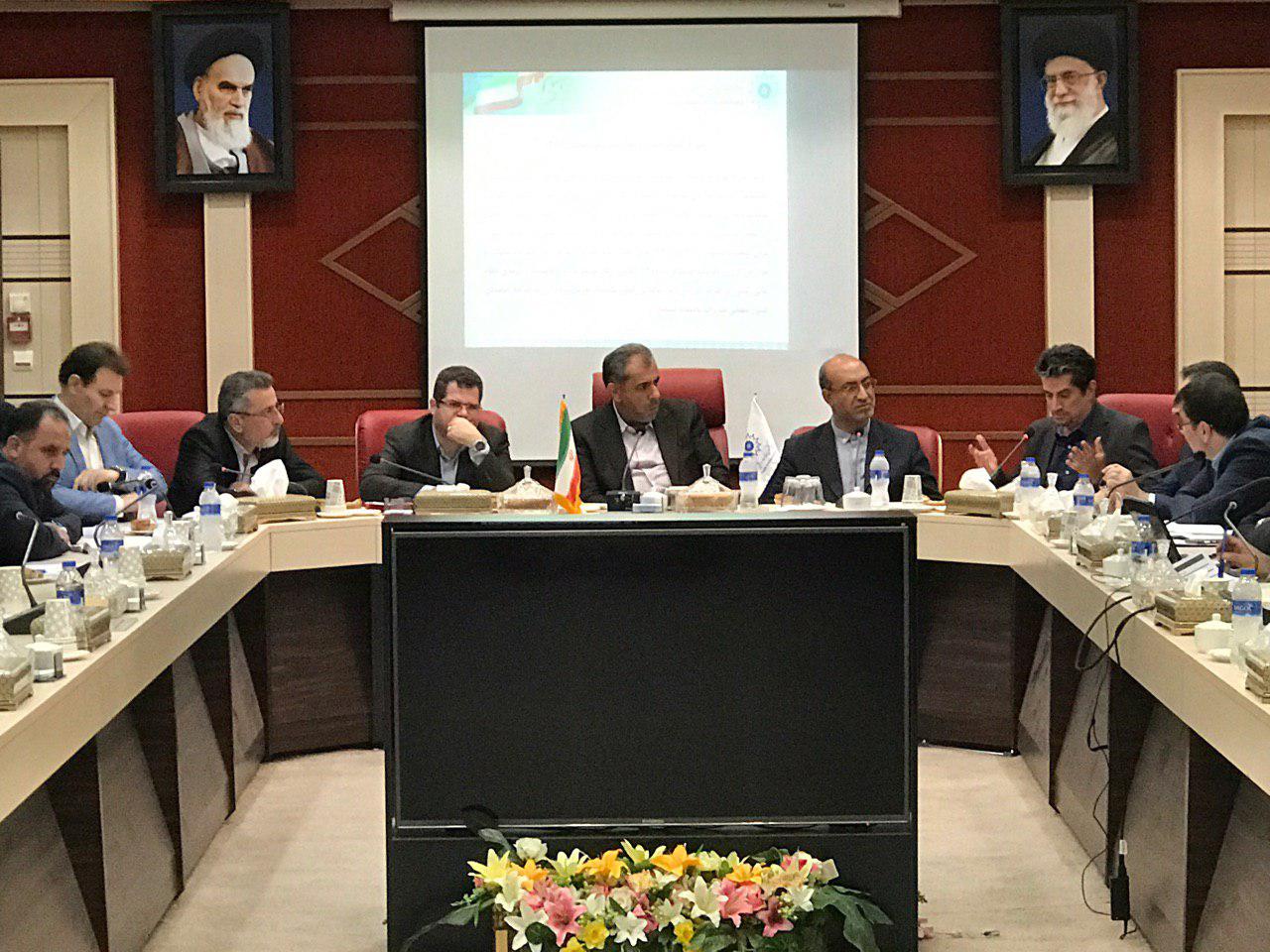 تاکید استاندار بر رفع موانع تولید تاکید استاندار بر رفع موانع تولید