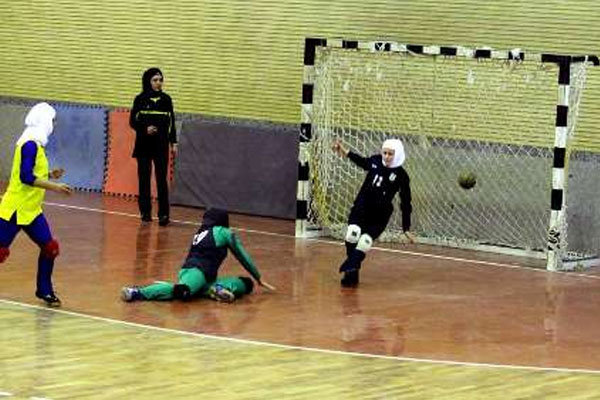 شیراز قهرمان مسابقات هندبال بانوان نوجوان مناطق ۷ و ۸ کشور