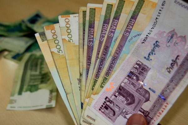 انهدام باند توزیع اسکناسهای جعلی در ایوان انهدام باند توزیع اسکناسهای جعلی در ایوان