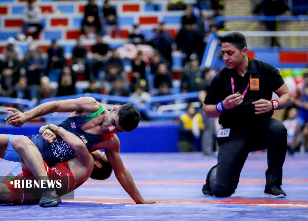 حضور مربی مهابادی در لیگ برتری کشتی به عنوان کادر فنی