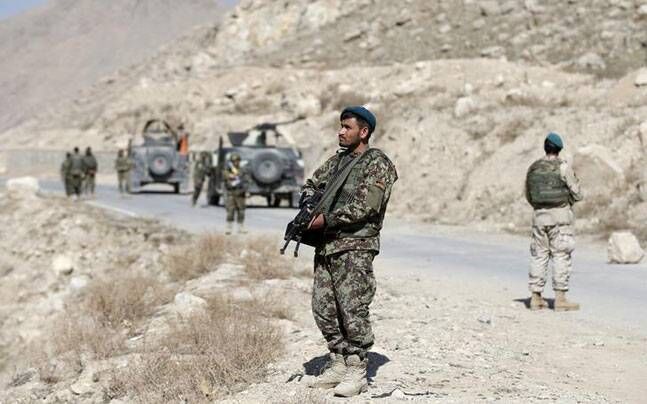 ۱۰ نیروی امنیتی پاکستان در درگیری با تروریستها کشته و زخمی شدند ۱۰ نیروی امنیتی پاکستان در درگیری با تروریستها کشته و زخمی شدند