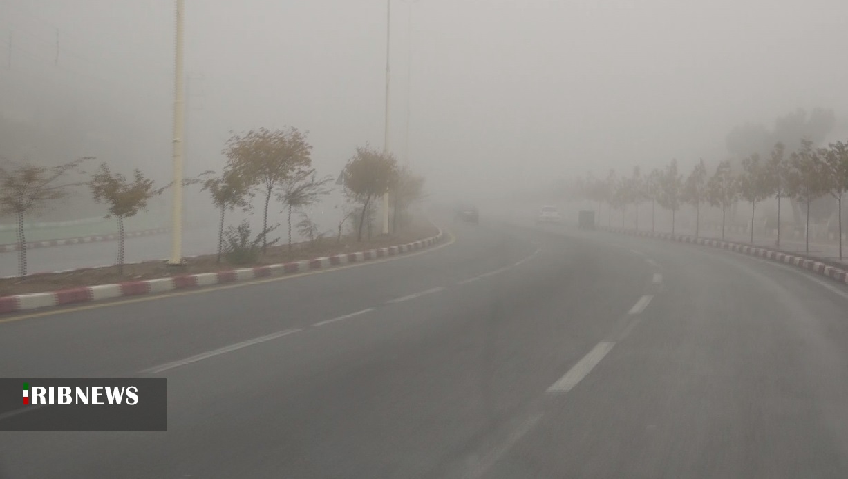 مه‌گرفتگی در جاده‌های کردستان