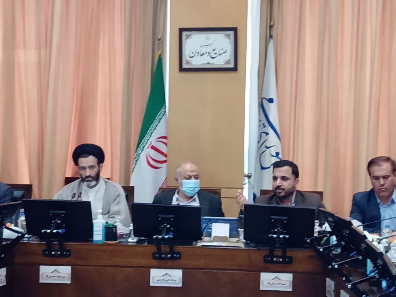 جلسات کمیسیون‌های تخصصی مجلس