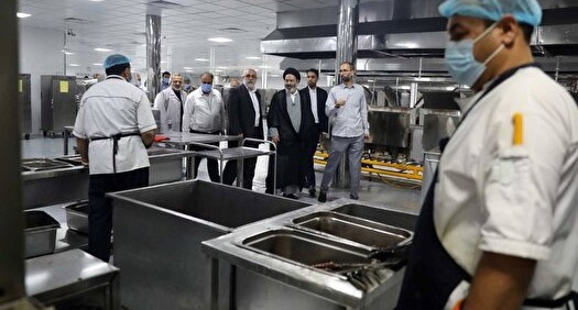 بازدید مسئولان حج از آشپزخانه طبخ زائران ایرانی مدینه