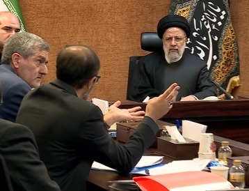 دیدار چهره به چهره رئیس جمهور با مدیران ۶ شرکت بزرگ صنعتی کشور دیدار چهره به چهره رئیس جمهور با مدیران ۶ شرکت بزرگ صنعتی کشور