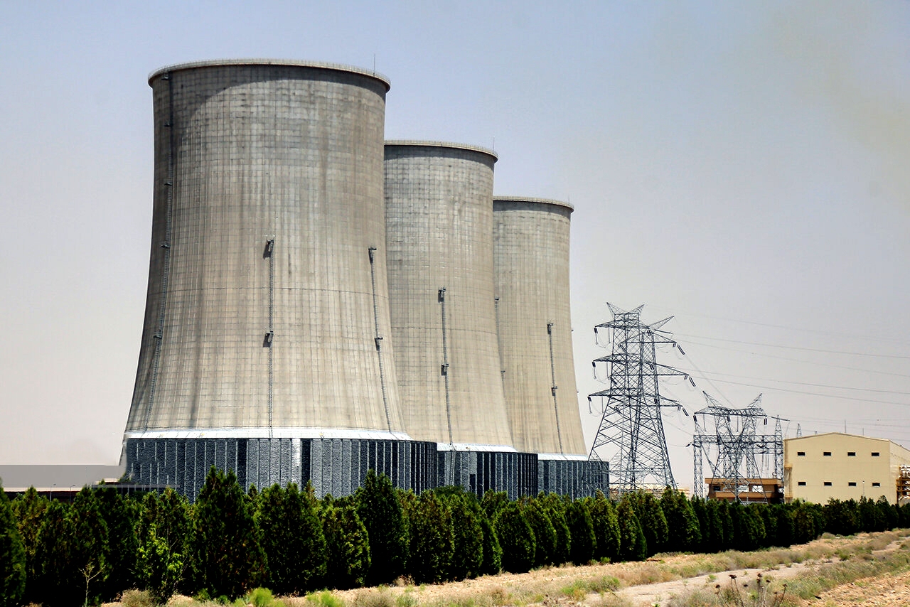 پایداری شبکه سراسری برق با نیروگاه حرارتی شازند پایداری شبکه سراسری برق با نیروگاه حرارتی شازند