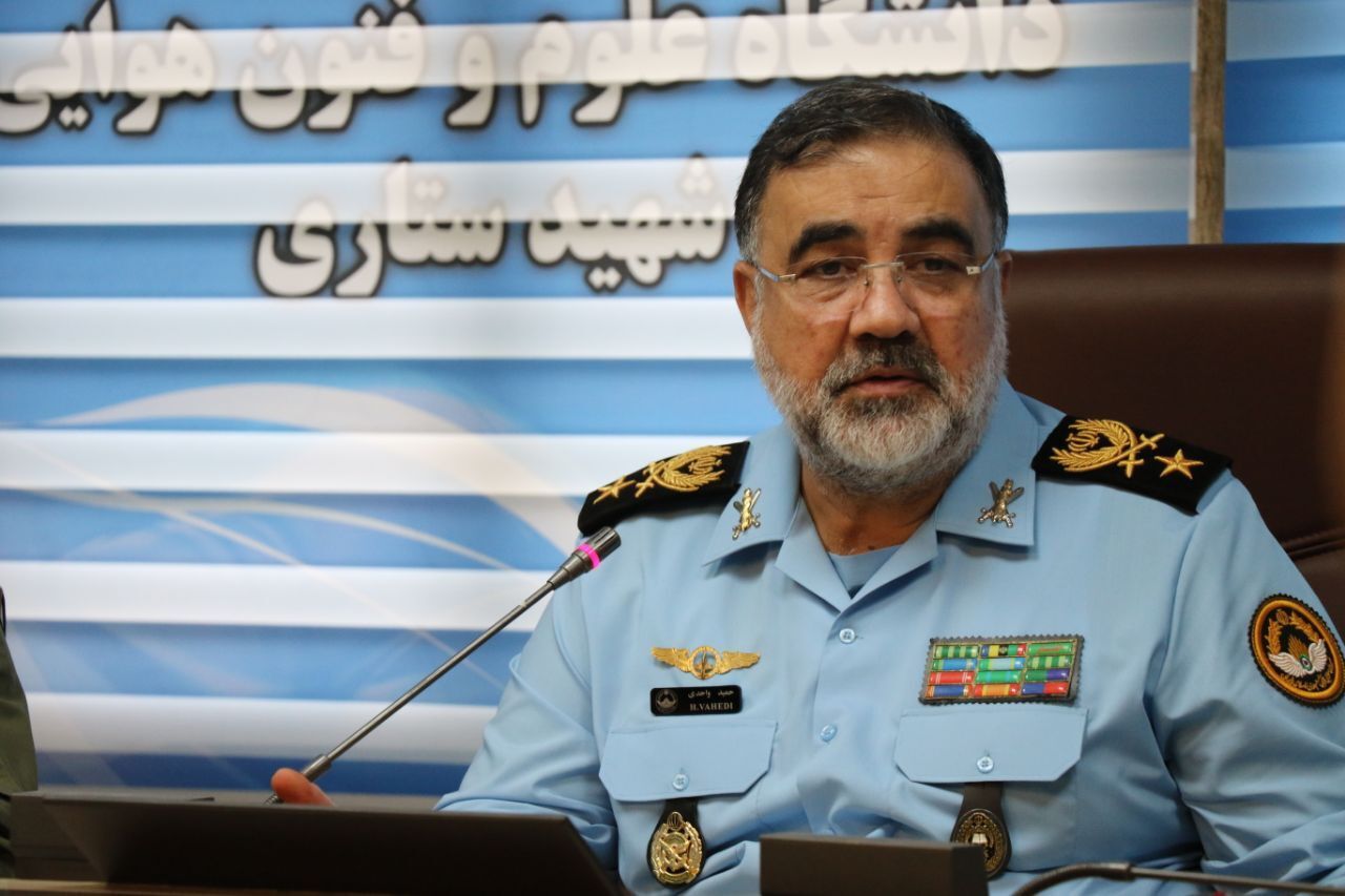 **** پژوهش از شاخصههای اصلی توسعه در نیروی هوایی ارتش است **** پژوهش از شاخصههای اصلی توسعه در نیروی هوایی ارتش است