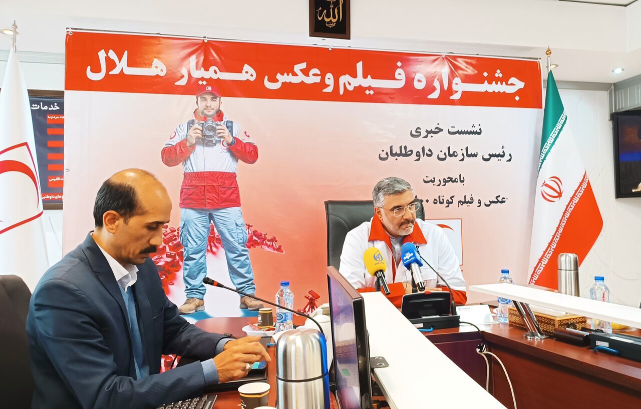 روایت حماسهها و از خودگذشتگیها در ۱۰۰ ثانیه روایت حماسهها و از خودگذشتگیها در ۱۰۰ ثانیه