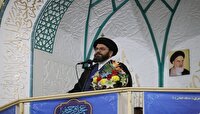 امام  جمعه زنجان : ترسی در حمایت و پشتیبانی از جبهه حق نداریم