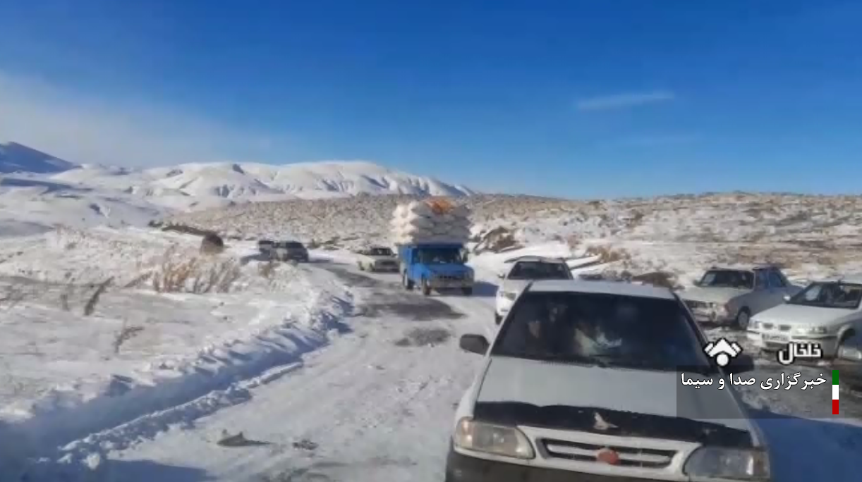 بازگشاییِ راه بیش از ۶ روستای برف گیر در خلخال