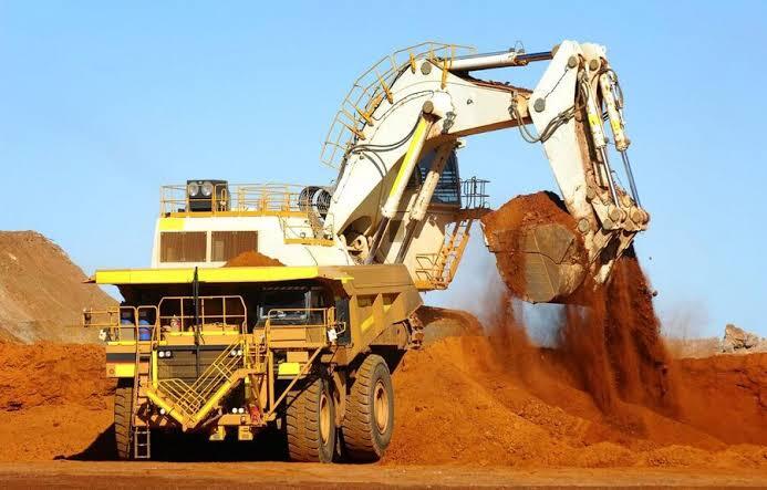 زخمی خاموش بر تن زمین، با برداشت و خروج خاک