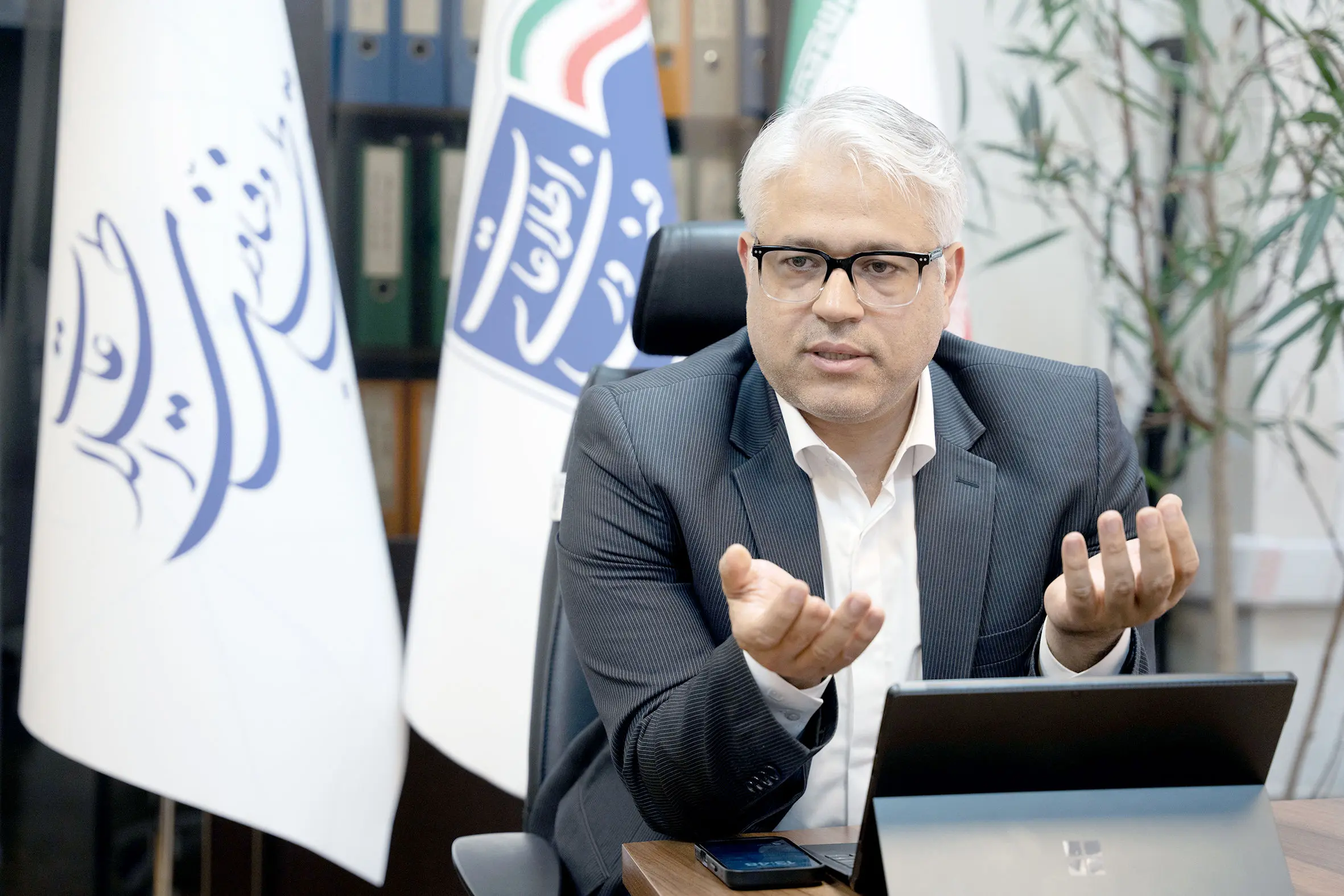 مسیر حکمرانی اقتصادی در جهت حکمرانی هوشمند است مسیر حکمرانی اقتصادی در جهت حکمرانی هوشمند است