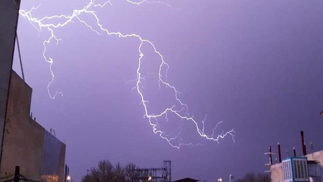 رگبار و رعد و برق در ۲۴ استان