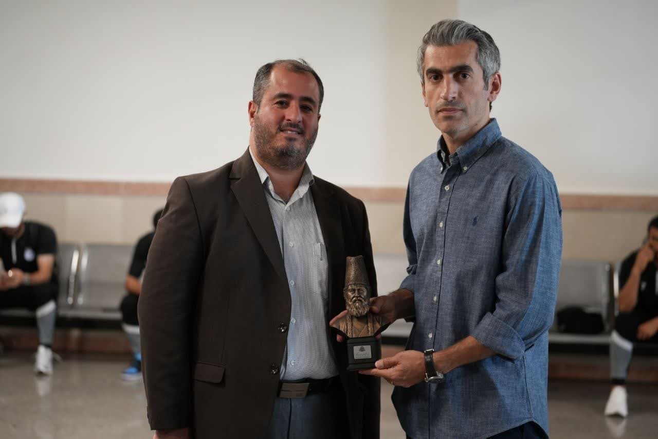 استقبال باشگاه آلومینیوم از فینالیستهای حذفی استقبال باشگاه آلومینیوم از فینالیستهای حذفی