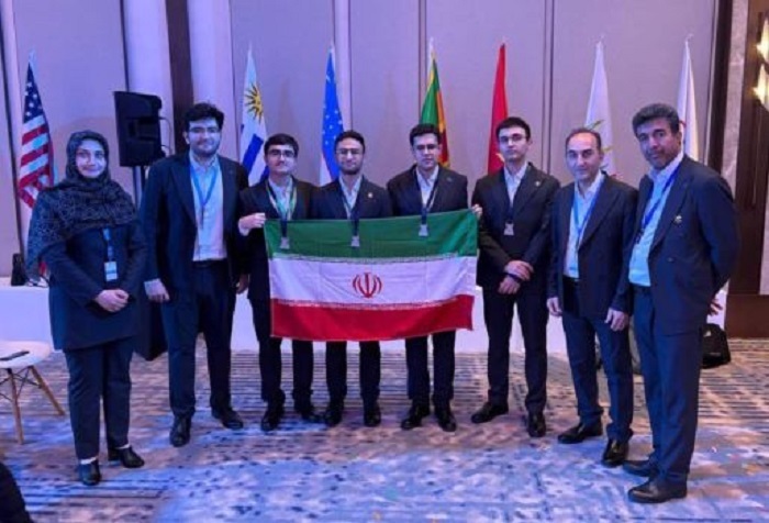 کسب ۴ مدال نقره توسط تیم ملی المپیاد شیمی ایران در مسابقات جهانی ۲۰۲۵ امارات