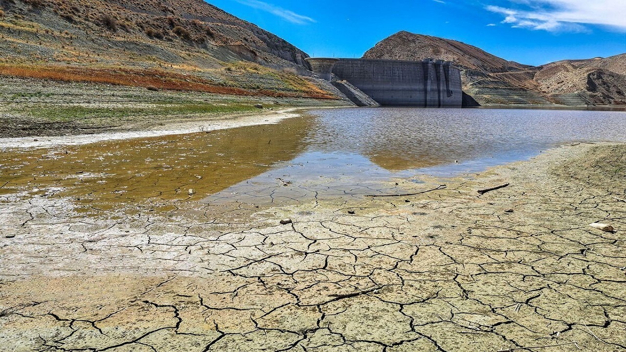 تجربه خشک‌ترین سال آبی ۶۰ سال اخیر در خوزستان