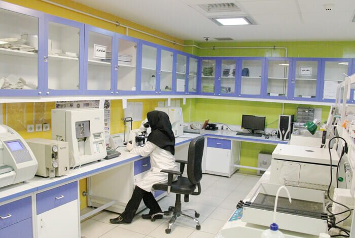 ابلاغ دستورالعمل ایمنی آزمایشگاه‌های علمی؛ فعالیت تک‌نفره ممنوع شد