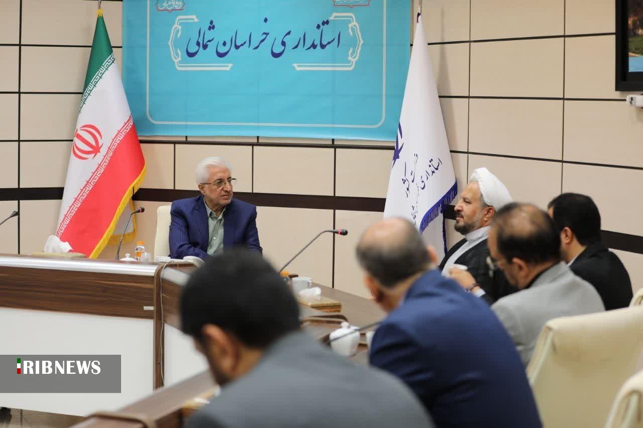 مساجد باید پایگاههای فرهنگی و هنری جوانان باشند مساجد باید پایگاههای فرهنگی و هنری جوانان باشند