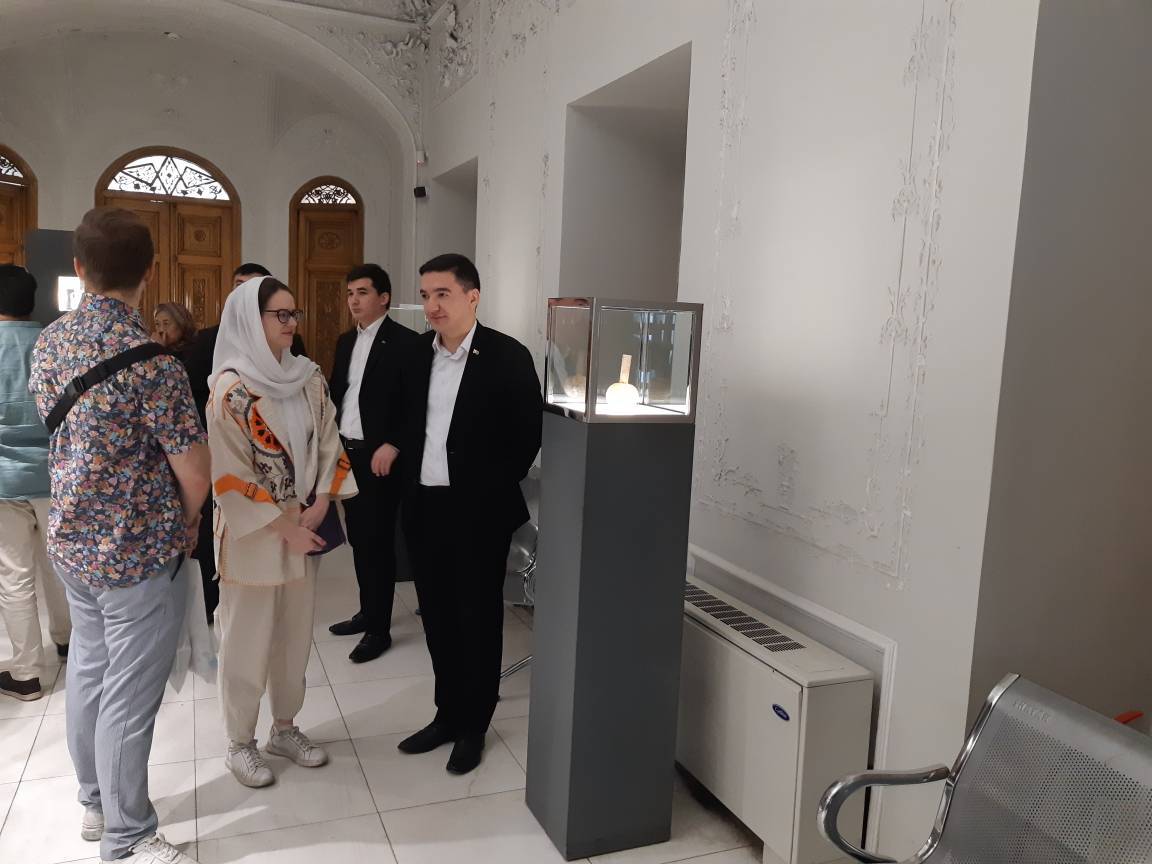 بازدید ۴۰ هیأت دیپلماتیک از منطقه تاریخی ۱۲ تهران به مناسبت هفته تهران