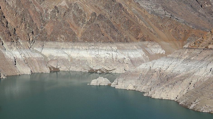 کاهش ۶۴ درصدی حجم آب سدهای کشور*** کاهش ۶۴ درصدی حجم آب سدهای کشور***