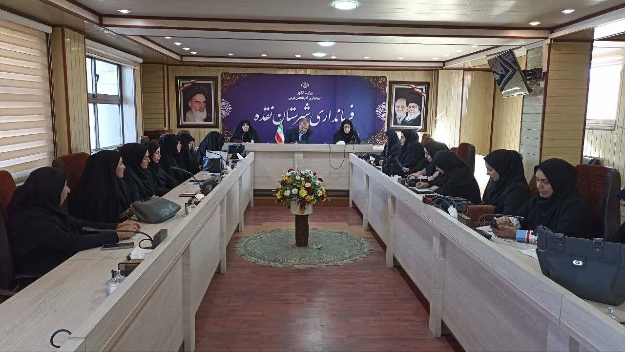 بررسی مطالبات بانوان شهرستان نقده در نشستی با فرماندار