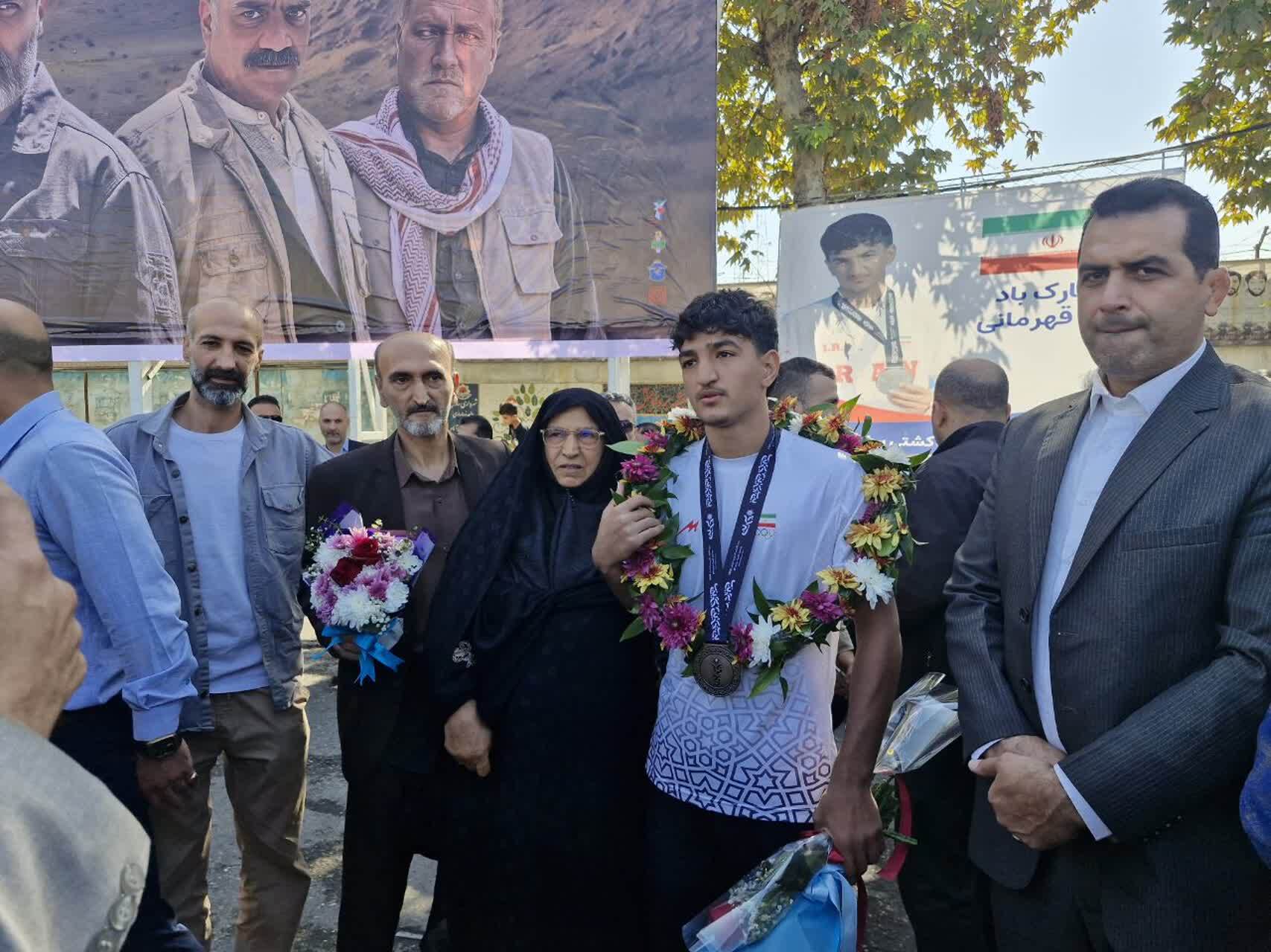 استقبال از نایب قهرمان کشتی ساحلی آسیا در ساری