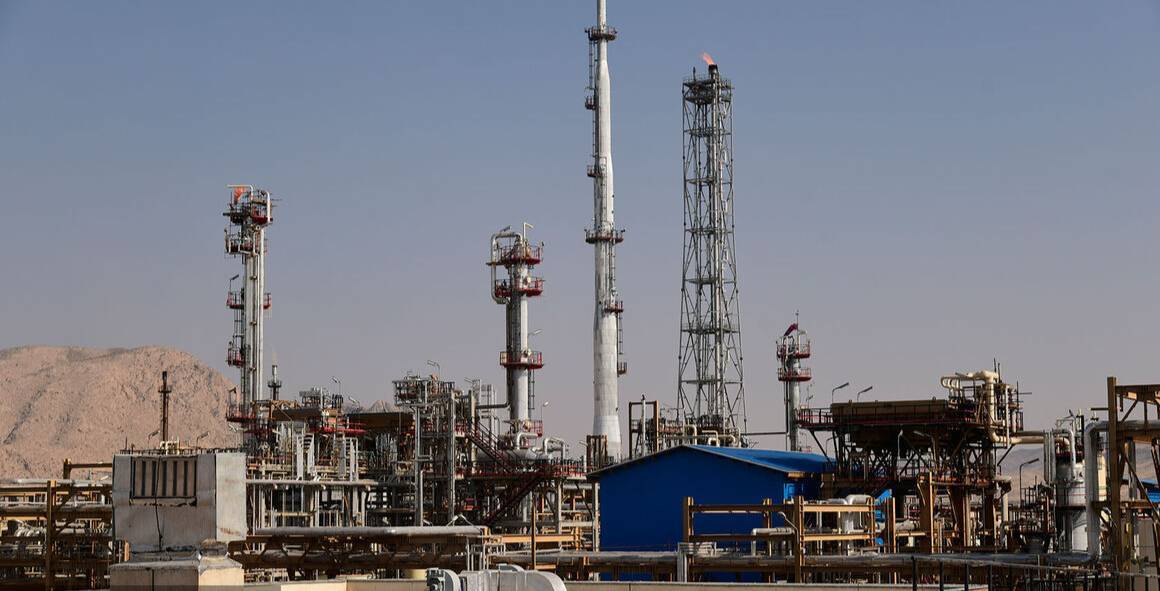 پالایشگاه نفت شیراز پیشتاز خودکفایی صنعتی