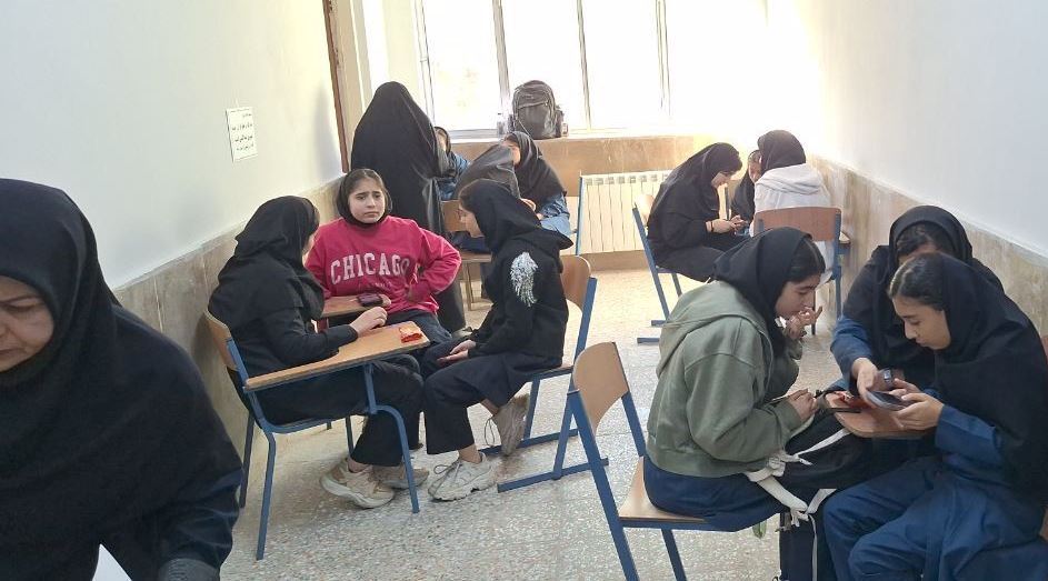 رقابت دانش آموزان رودباری در مسابقات قرآنی «آلا»