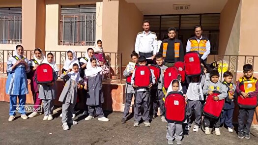 اجرای برنامه‌های آموزشی و فرهنگی ایمنی در مدارس حاشیه راه‌های فیروزکوه
