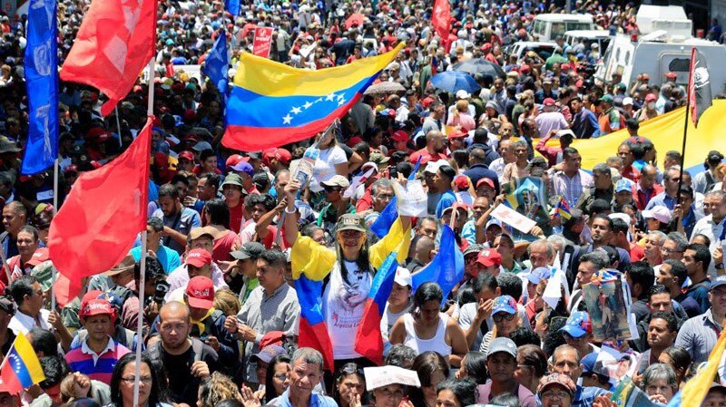 تظاهرات طرفداران مادورو در ونزوئلا تظاهرات طرفداران مادورو در ونزوئلا