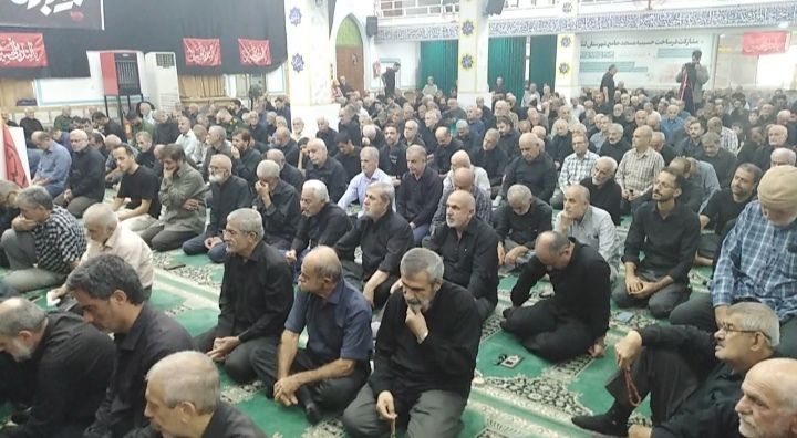 بازتاب جهانی حضور مردم در آیین تشییع رهبر شهید امت بازتاب جهانی حضور مردم در آیین تشییع رهبر شهید امت