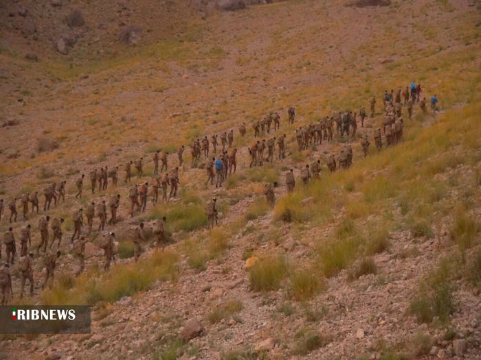 کوهپیمایی تیپ تکاوران ارتش در ارتفاعات دنا